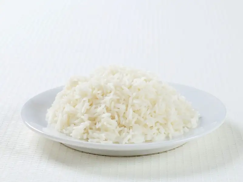 Để cơm nguyên trạng, không nên chế biến quá nhiều