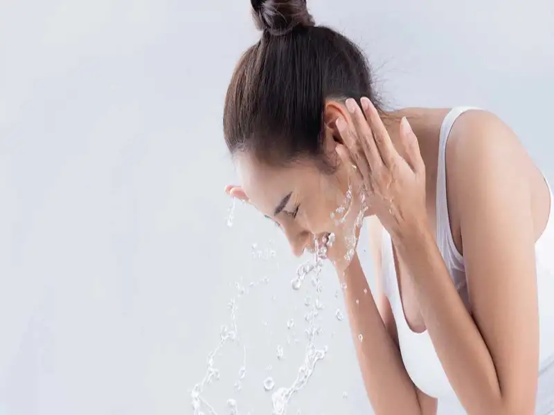 Nước gạo giúp sáng da, mờ thâm, chống lão hóa